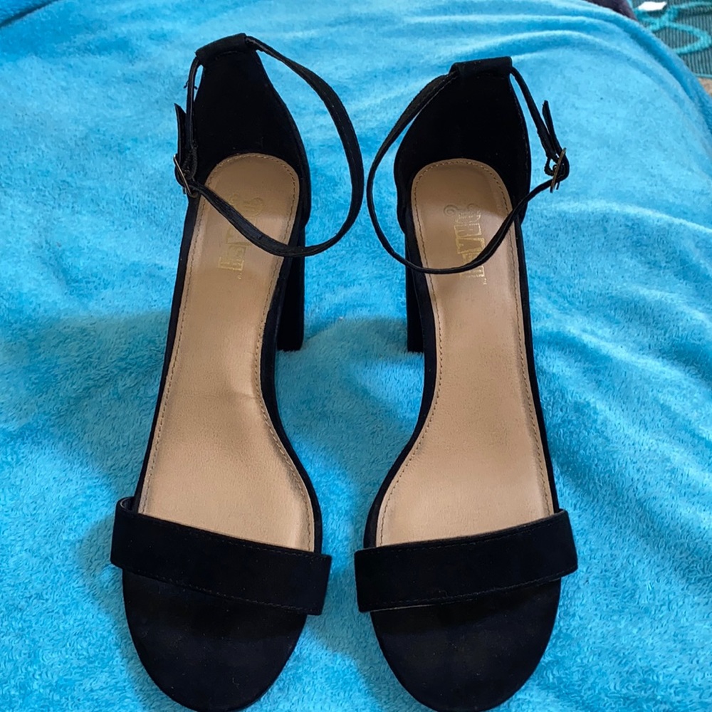 Brash Womens heeled sandal